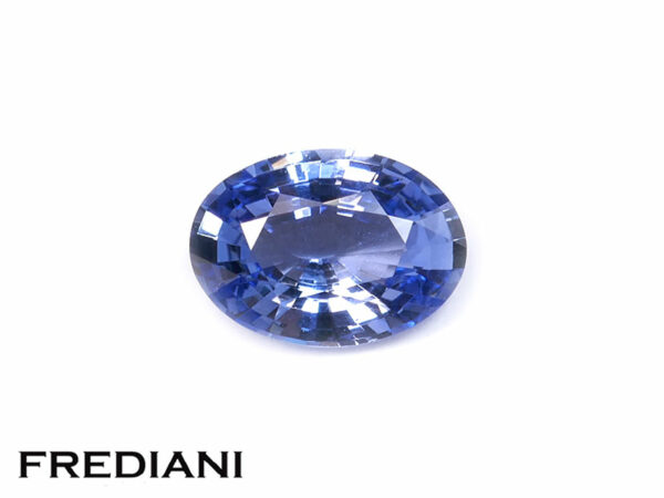 Saphir bleu ovale 68x49 de 0.74 carat