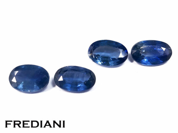Lot de 4 saphirs bleus ovales 60x40 de 1.90 carat