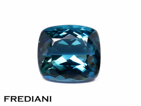 Tourmaline bleue indicolite coussin 108x98 de 5.43 carats