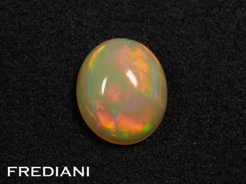 Opale ovale cabochon