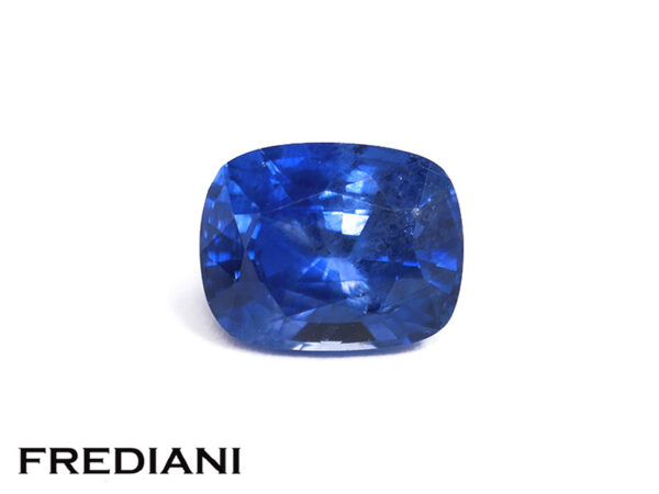 Saphir bleu coussin 77x60 de 1.83 carat