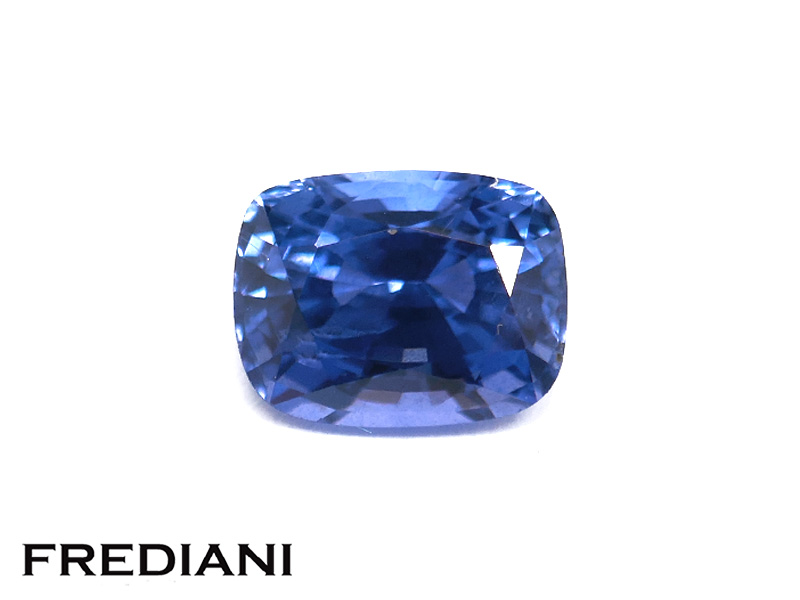 Saphir bleu coussin 73x56 de 1.58 carat