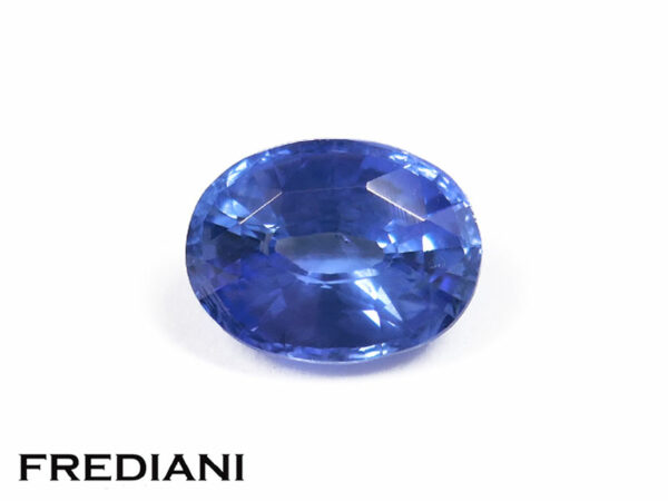 Saphir bleu ovale 83x63 de 2.12 carats