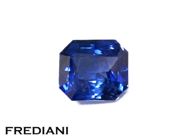 Saphir bleu certifié carré pans coupés 74x65 de 2.03 carats