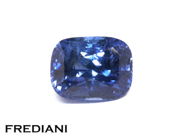 Saphir bleu coussin 93x72 de 3.66 carats