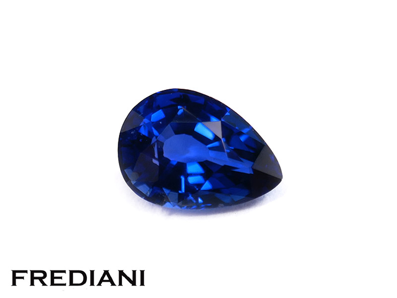 Saphir bleu royal poire 74x52 de 1.06 carat
