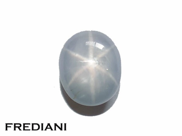 Saphir bleu étoilé naturel 105x85 de 6.12 carats
