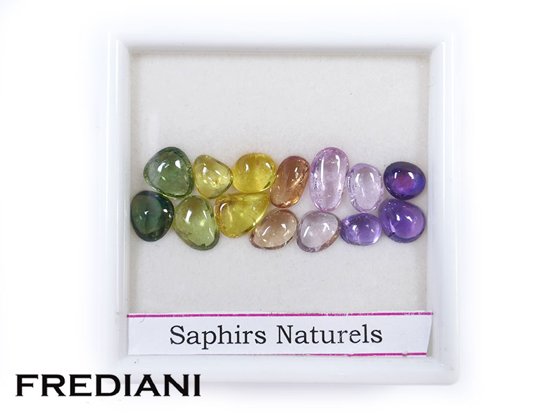 14 Saphirs de couleur naturels