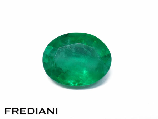 Emeraude ovale 88x69 de 1.47 carat