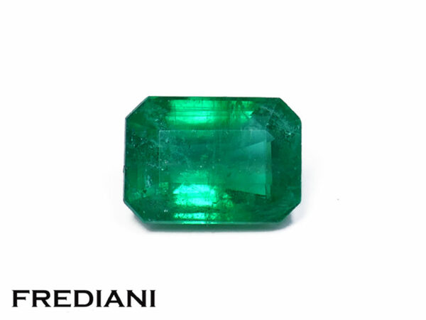 Emeraude rectangulaire 71x51 de 0.98 carat