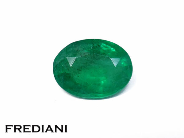 Emeraude ovale 80x59 de 0.93 carat