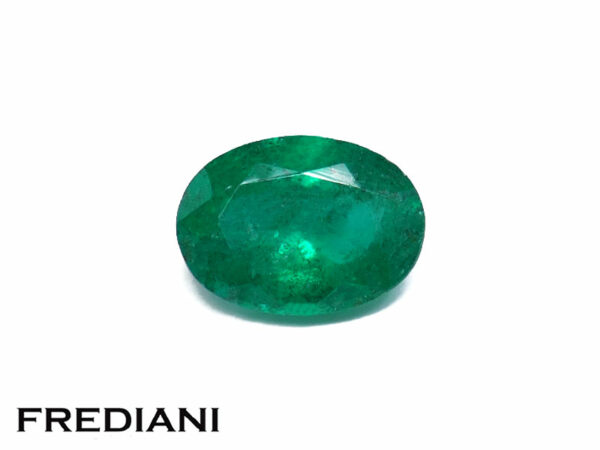 Emeraude ovale 71x51 de 0.80 carat