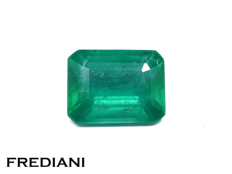 Emeraude rectangulaire certifiée