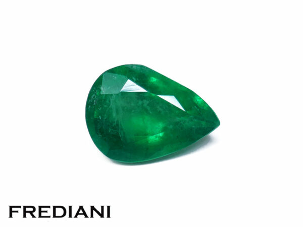 Emeraude poire 80x58 de 0.98 carat