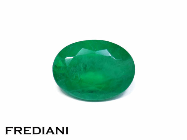 Emeraude ovale 80x58 de 1.06 carat
