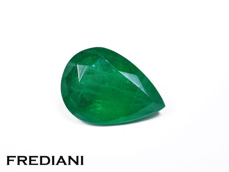 Emeraude poire certifiée
