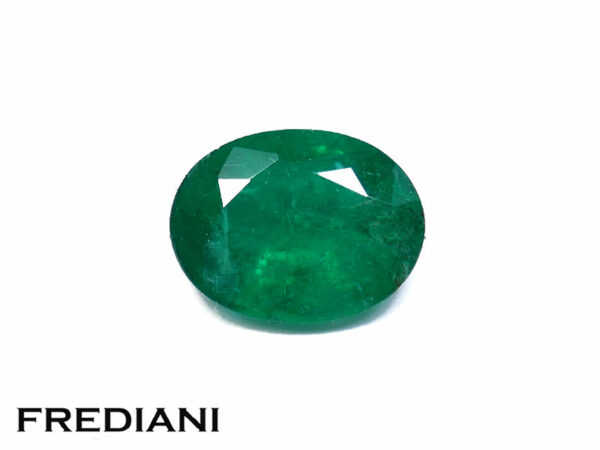 Emeraude ovale 80x60 de 1.21 carat