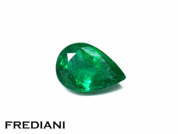 Emeraude poire 59x40 de 0.40 carat