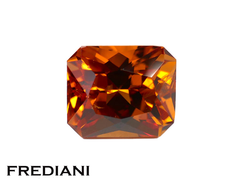 Grenat spessartite rectangulaire