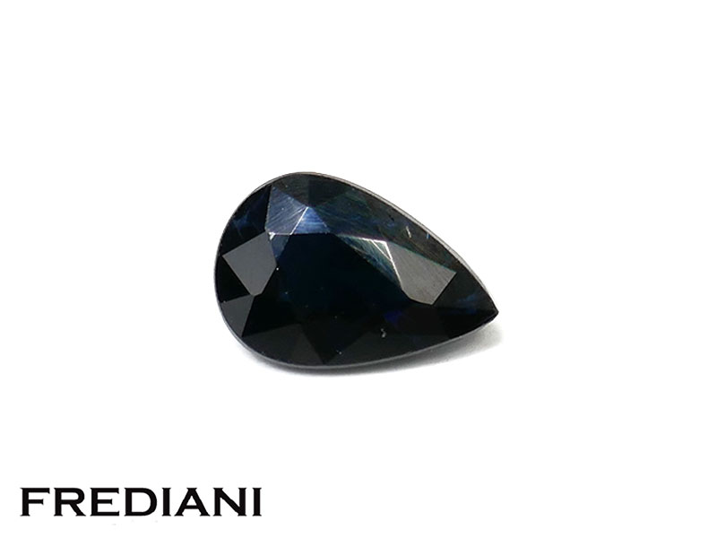 Saphir noir poire