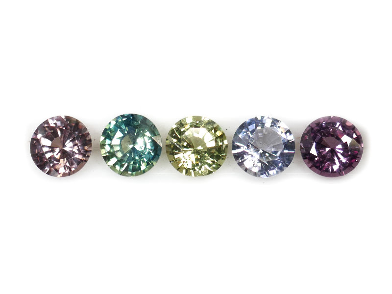 Lot de 5 saphirs de couleur ronds naturels