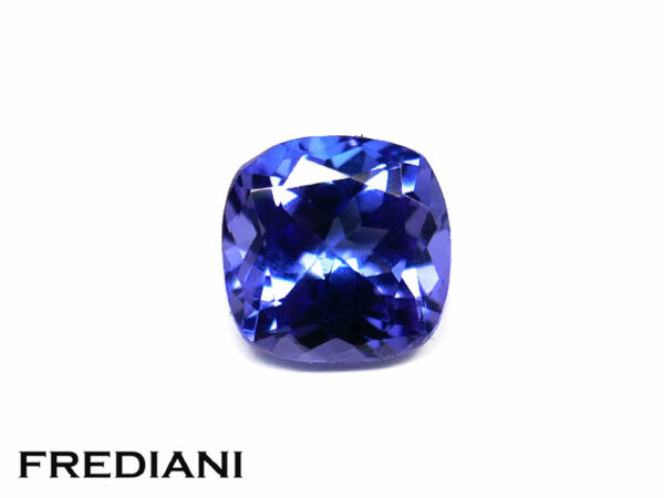 Tanzanite coussin 68x67 de 1.54 carat