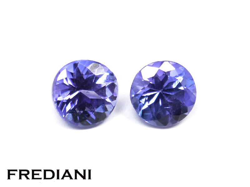 Paire de tanzanites rondes