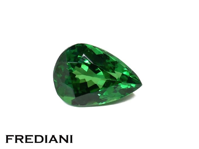 Grenat tsavorite poire