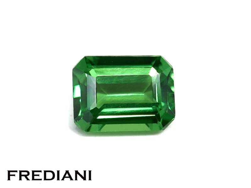 Grenat tsavorite rectangulaire