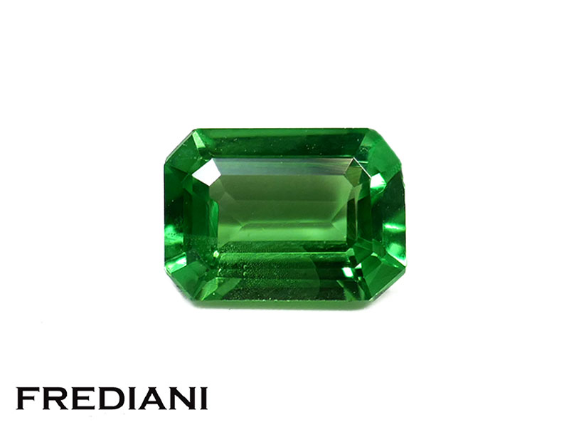 Grenat tsavorite rectangulaire