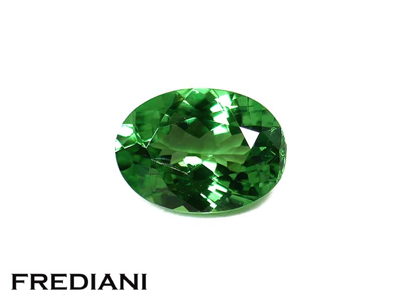Grenat tsavorite ovale