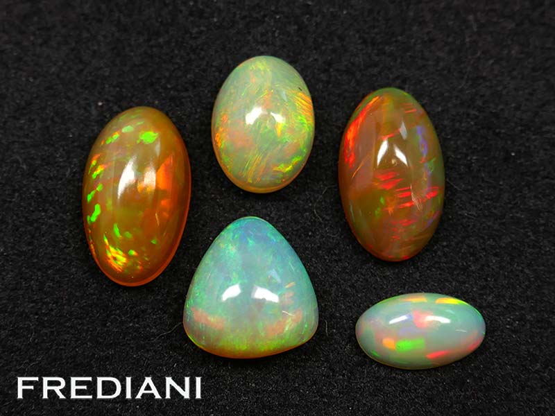 Lot de 5 opales d'Ethiopie naturelles