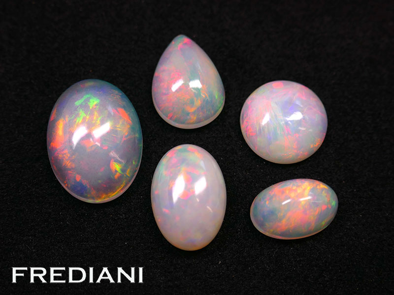Lot de 5 opales d'Ethiopie naturelles
