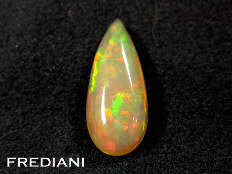 Opale orangée poire naturelle d'Ethiopie