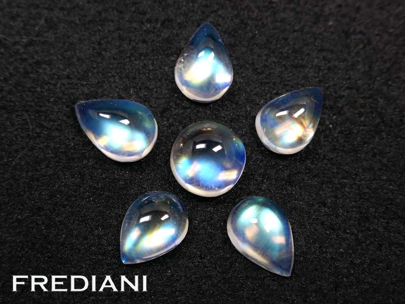 Lot de 6 pierres de lune cabochons