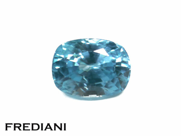 Zircon bleu coussin 80x60 de 2.46 carats