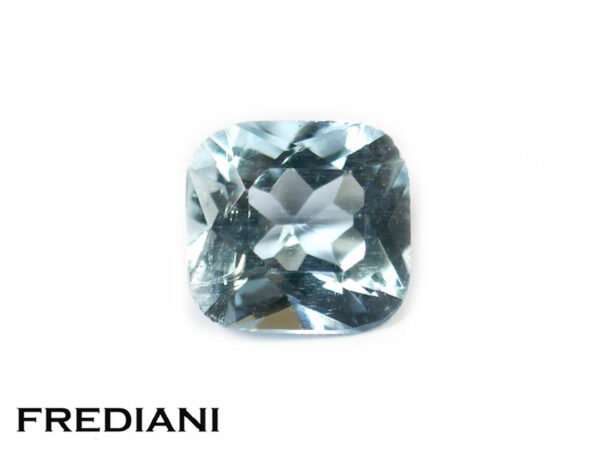 Aigue-marine coussin 80x75 de 1.74 carat