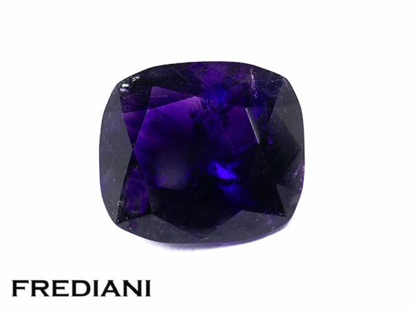 Améthyste coussin couleur intense 135x120 de 6.71 carats