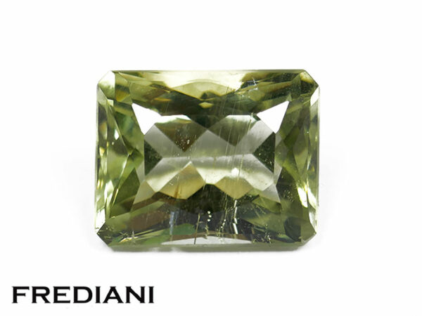 Beryl jaune rectangulaire naturel 135x107 de 8.37 carat