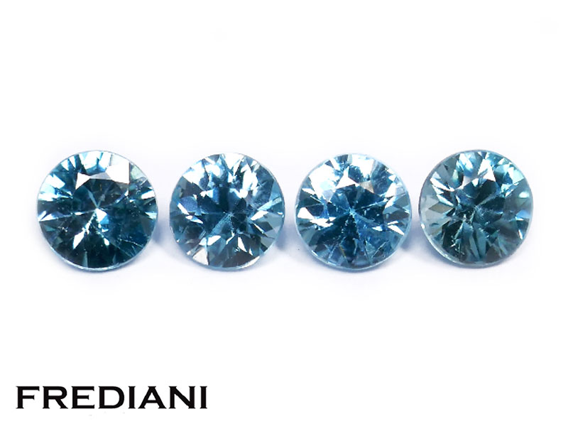 Lot de 4 zircons bleus ronds