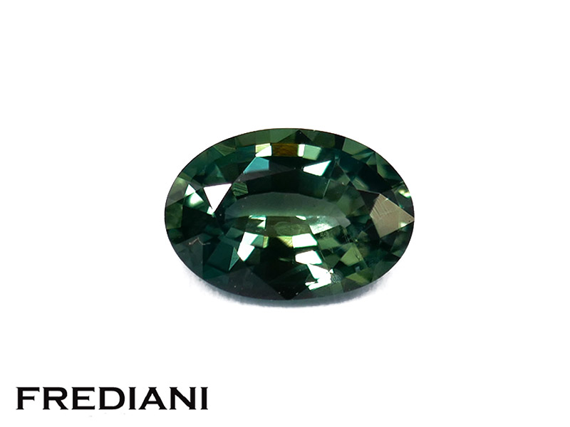 Saphir vert ovale