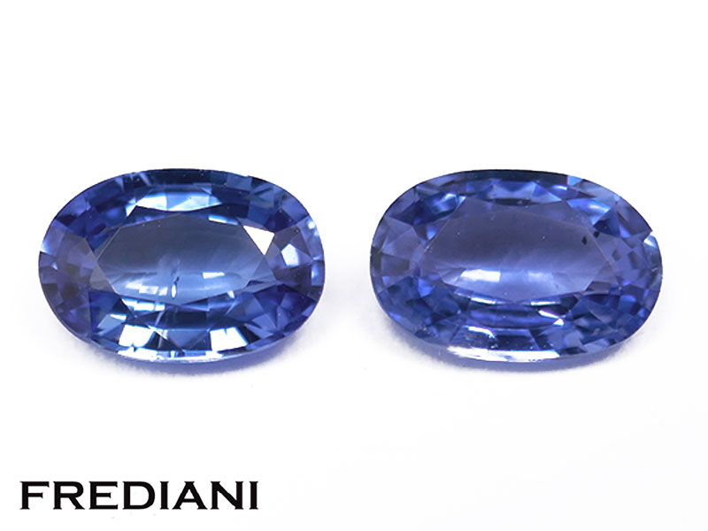 Paire de saphirs bleus ovales