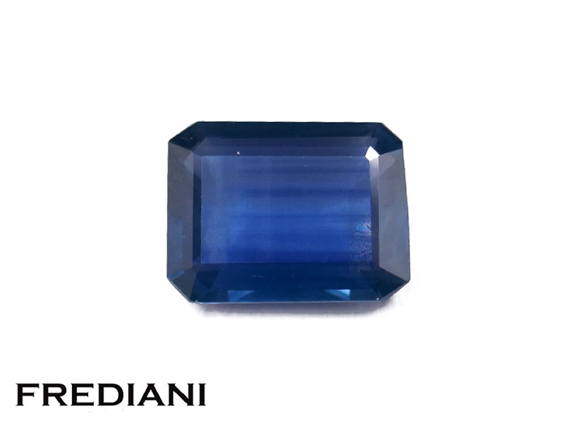 Saphir bleu rectangulaire