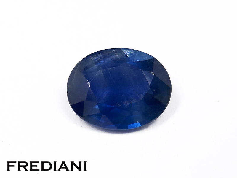 Saphir bleu ovale
