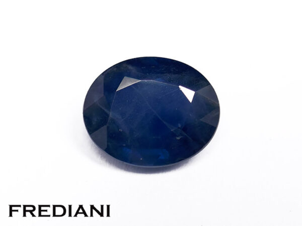 Saphir bleu ovale 100x82 de 3.18 carats