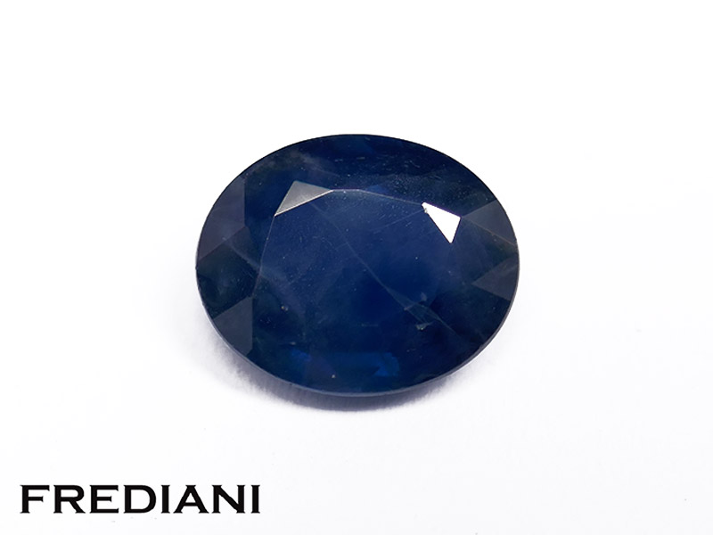 Saphir bleu ovale