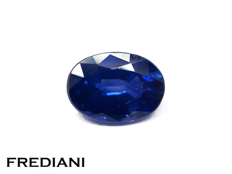 Saphir bleu ovale