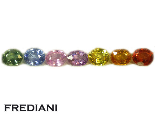 Lot de 7 saphirs de couleurs ovales