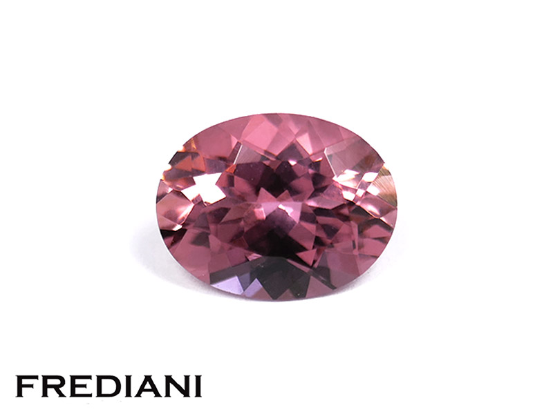 Tourmaline rose ovale
