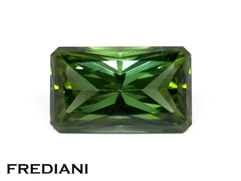 Tourmaline verte baguette